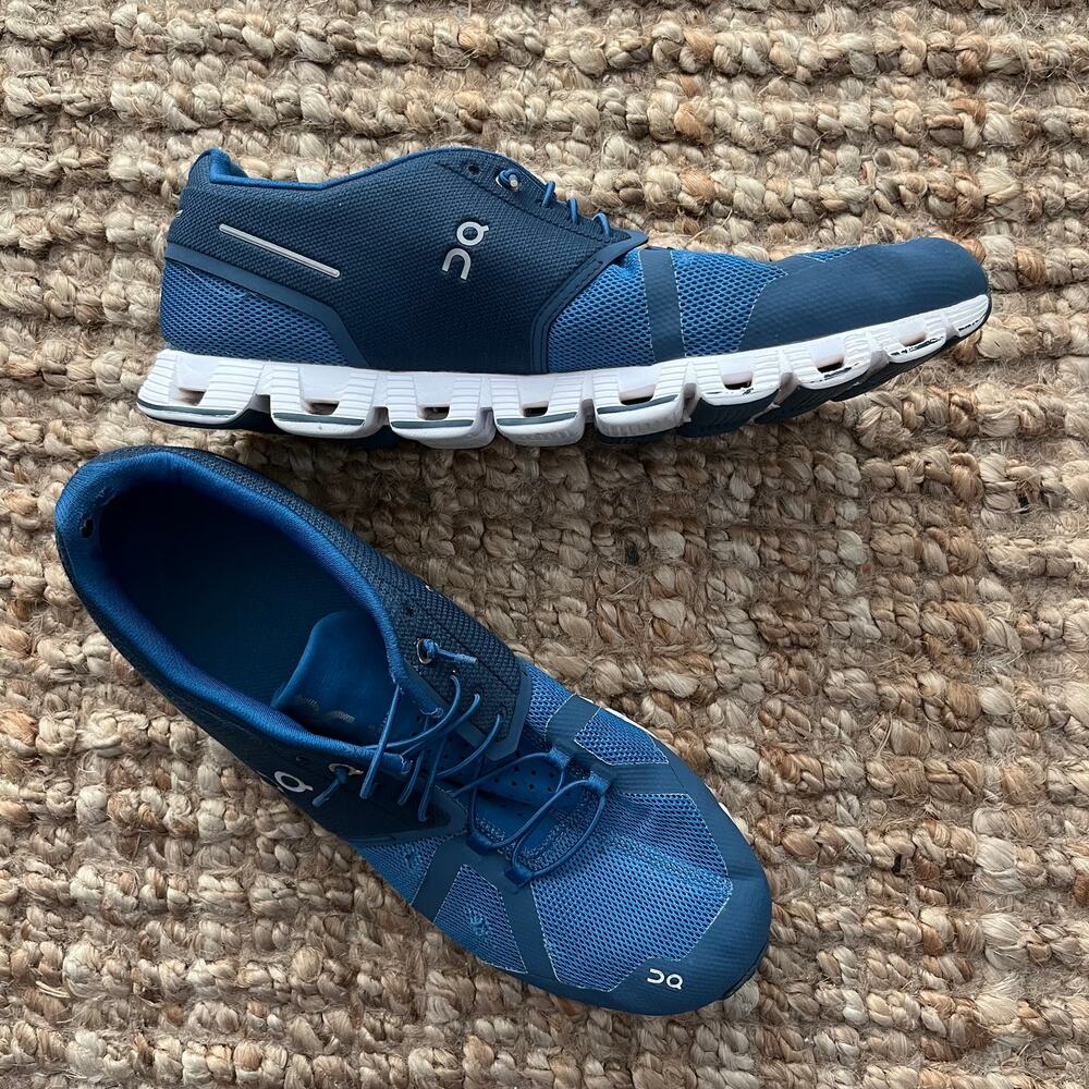 On Cloud Running Shoes Men 11 Blue Navy White Swiss Engineering Speed Lace